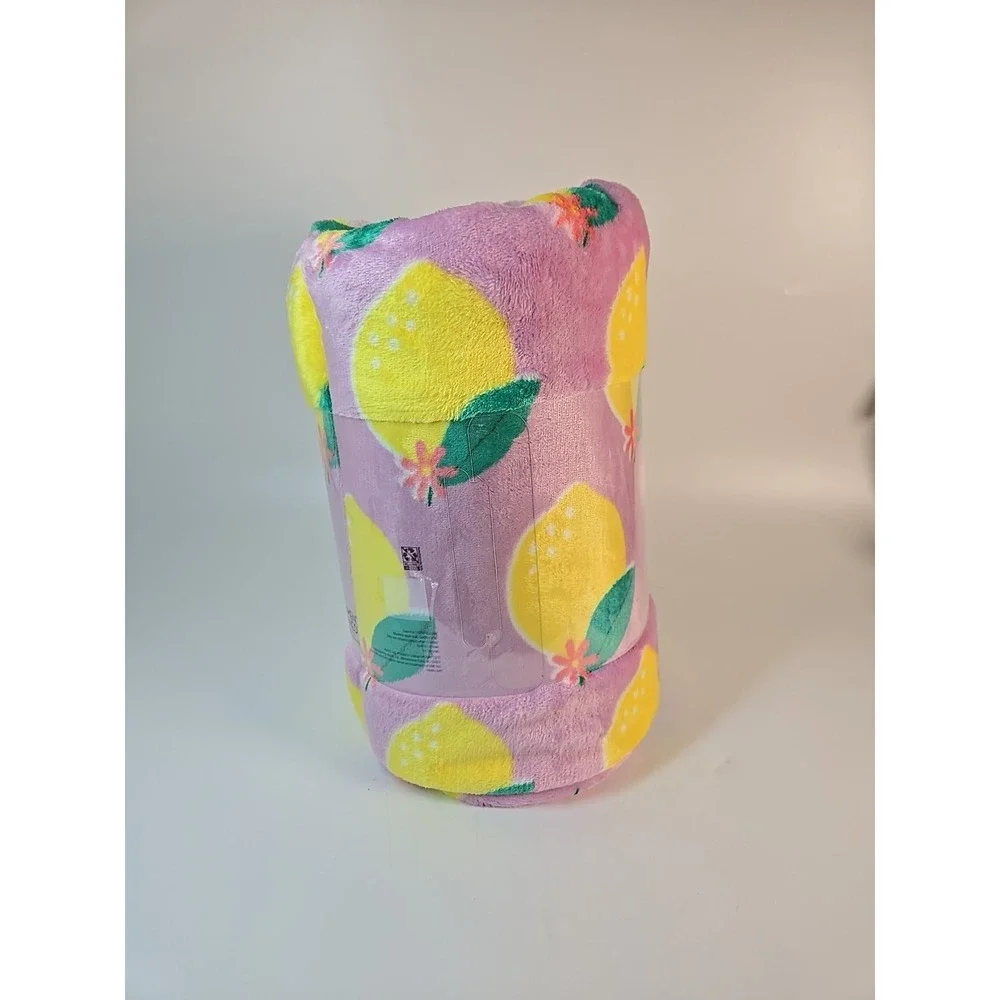 The Big‎ One Light Purple Lemon Print Lemons Plush Fleece Throw Blanket 5'x6'